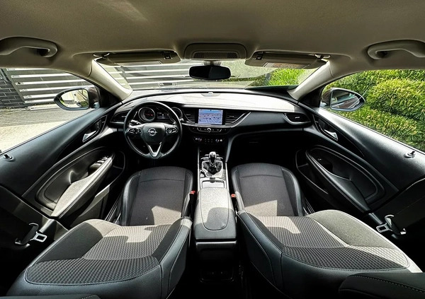 Opel Insignia cena 57999 przebieg: 221226, rok produkcji 2017 z Swarzędz małe 781